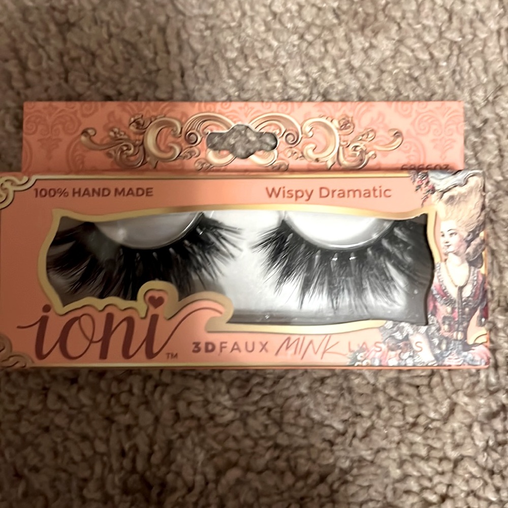 Lashes
